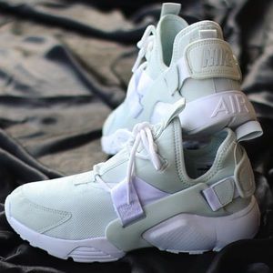 nike huarache mint